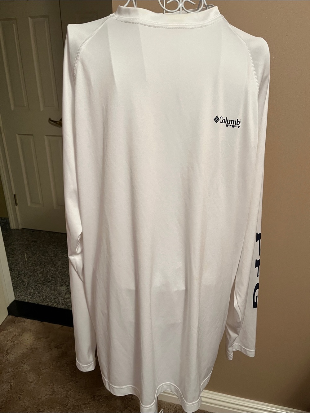 NWT Columbia White Long-Sleeve Performance Tee